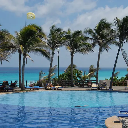The Grand Oasis Cancun-3
