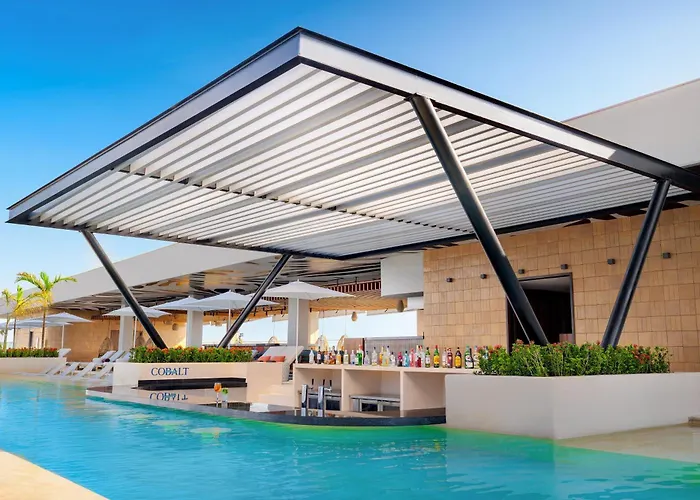 Hyatt Vivid Grand Island Cancun (Adults Only)