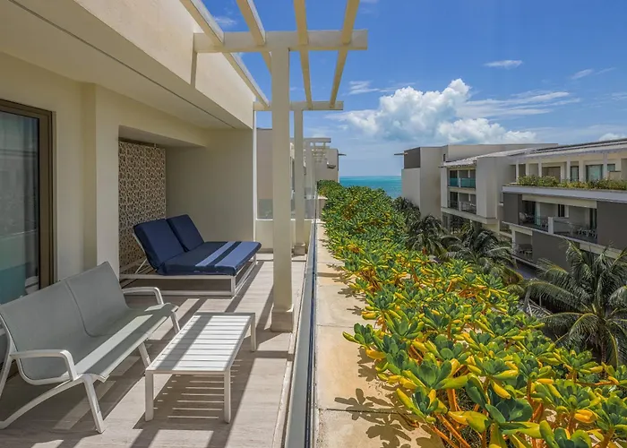 Catalonia Grand Costa Mujeres All Suites & Spa